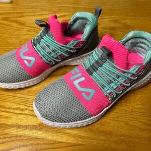 Girls Fila Fantasiq 2 Shoes Size 2